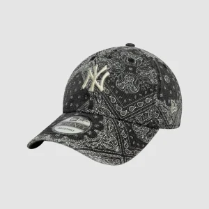 9TWENTY Adjustable New York Yankees MLB Washed Paisley Black