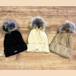 Bonnet pompon