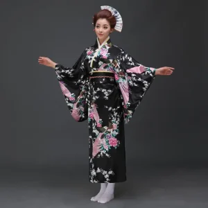 Kimono traditionnel japonais pour femme Kujaku